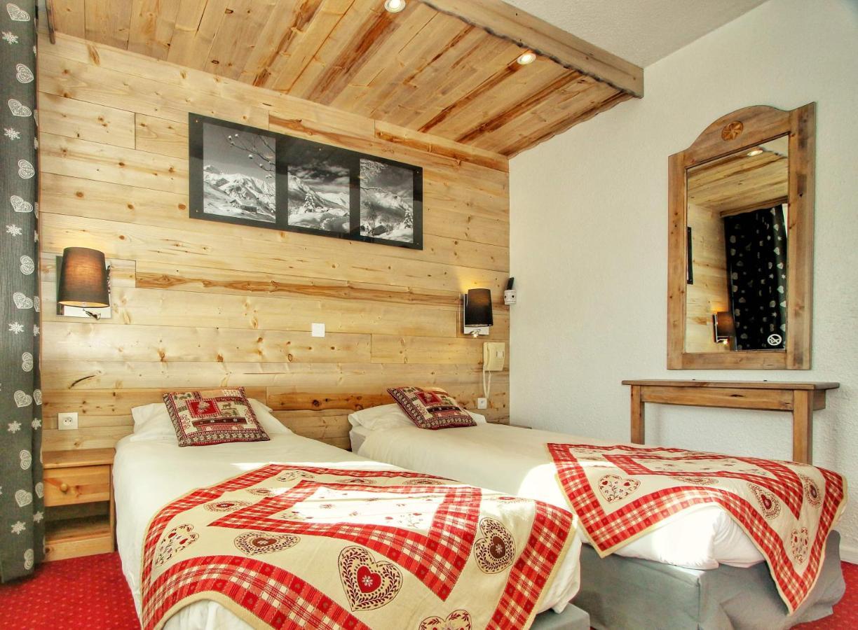 Hotel Le Pelvoux แซ็ง-มาร์แต็ง-เดอ-แบลวีย์ ภายนอก รูปภาพ
