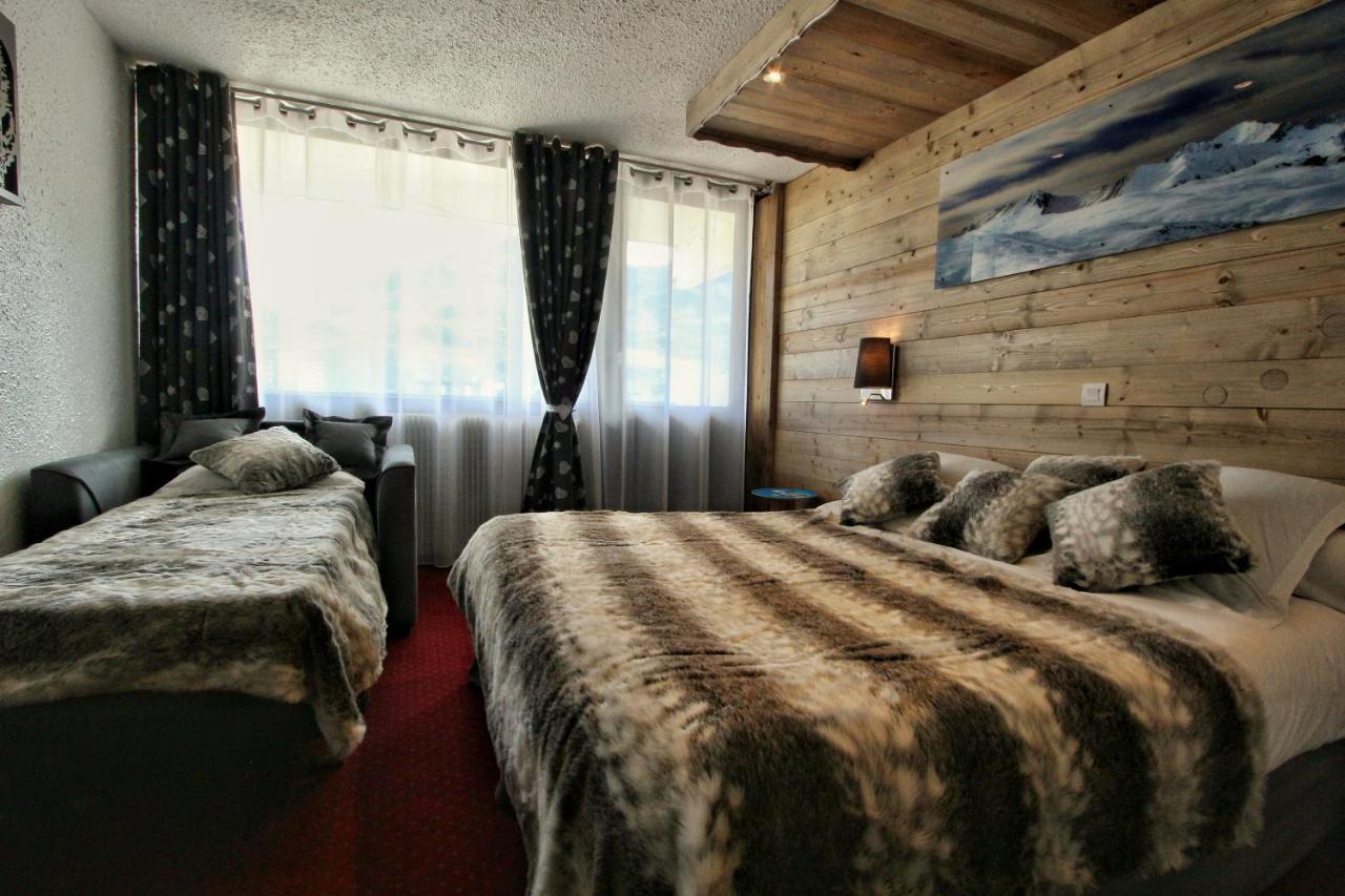 Hotel Le Pelvoux แซ็ง-มาร์แต็ง-เดอ-แบลวีย์ ภายนอก รูปภาพ
