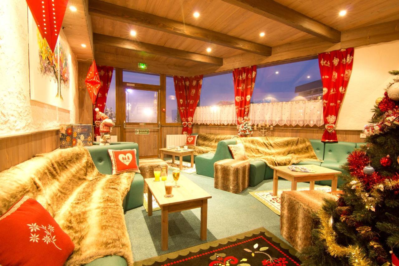 Hotel Le Pelvoux แซ็ง-มาร์แต็ง-เดอ-แบลวีย์ ภายนอก รูปภาพ